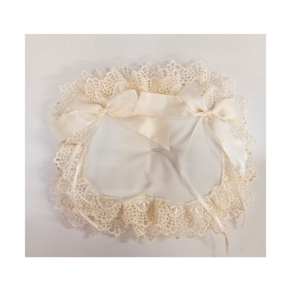 Cuscino portafedi in tessuto , con pizzo avorio e fiocchi applicati. CM 23x17 MADE IN ITALY