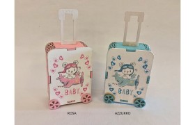 Scatola portaconfetti in legno a forma di valigia con decori baby. Parte contenitiva: CM 7,5x5 H 3